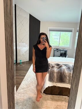Forever 21 Black Sparkle V-Neck Mini Dress